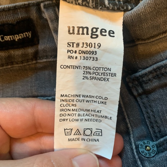 Umgee gray pants. Raw hem. Size 29. - Picture 5 of 10